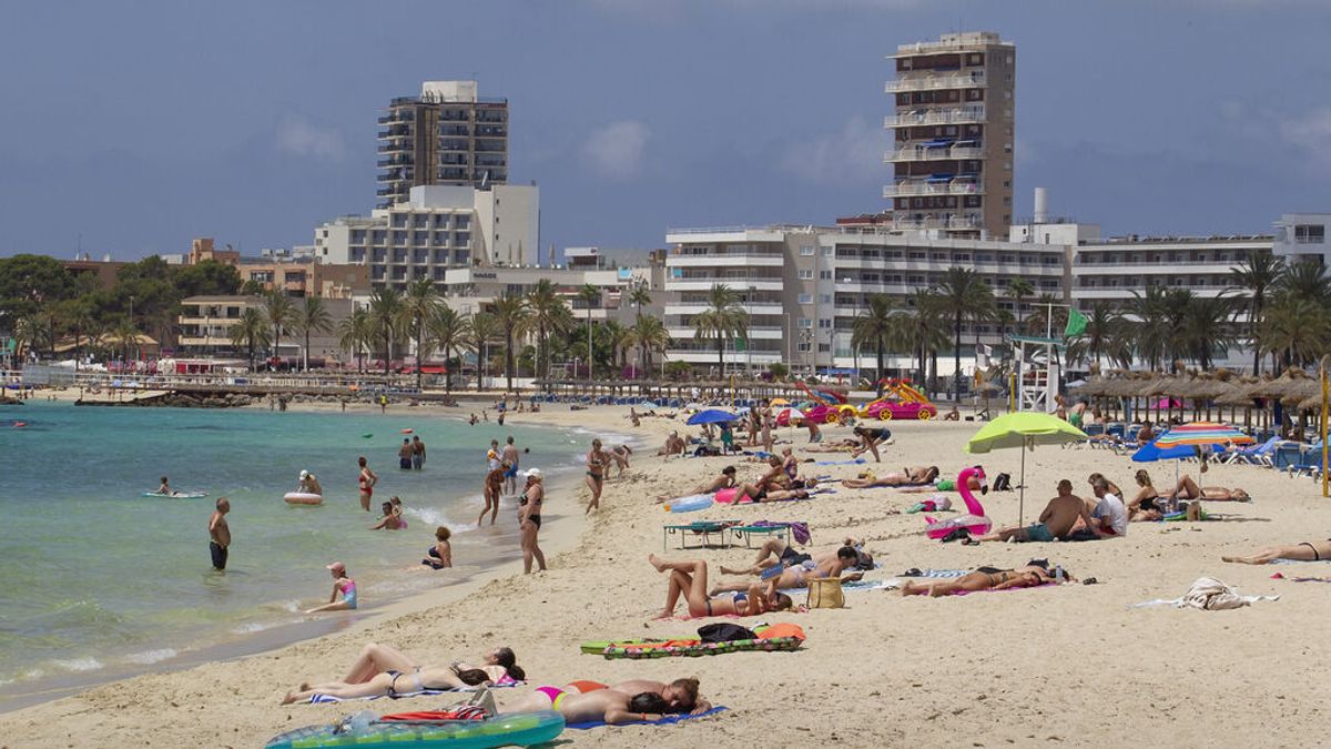 Los hoteleros, esperanzados con la llegada de britanicos, pese a las nuevas exigencias para viajar Los hoteleros, esperanzados con la llegada de britanicos, pese a las nuevas exigencias para viajar