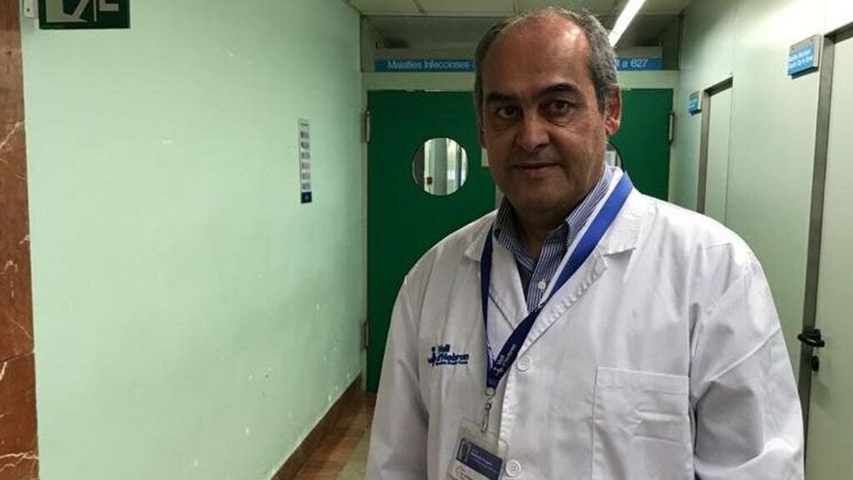 Benito Almirante, epidemiólogo: "Los casos jóvenes aumentan y la pandemia empeora, pero su repercusión en los hospitales es muy limitada" Benito Almirante, epidemiólogo: "Los casos jóvenes aumentan y la pandemia empeora, pero su repercusión en los hospitales es muy limitada"