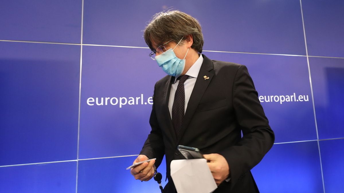 Puigdemont llevará al Tribunal de Cuentas a la justicia belga si sufre "repercusión económica" Puigdemont llevará al Tribunal de Cuentas a la justicia belga si sufre "repercusión económica"