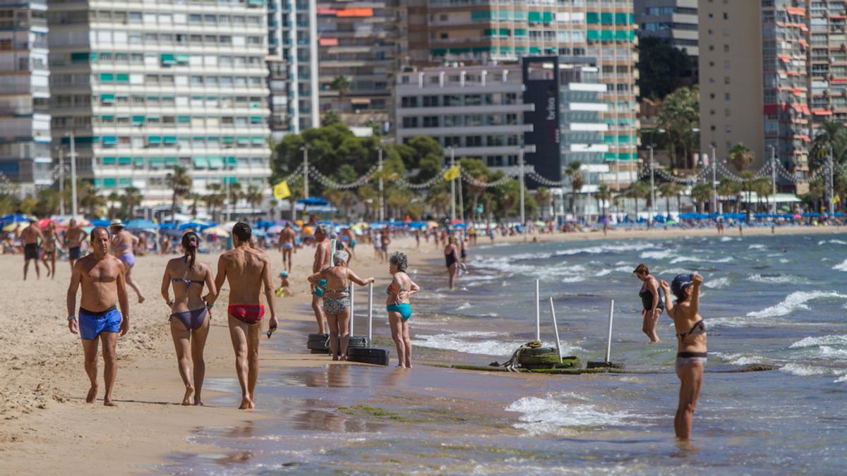 TURISMO.-Los hoteles valencianos superan el 60% de ocupación a las puertas de julio, la mayoría por turistas nacionales TURISMO.-Los hoteles valencianos superan el 60% de ocupación a las puertas de julio, la mayoría por turistas nacionales
