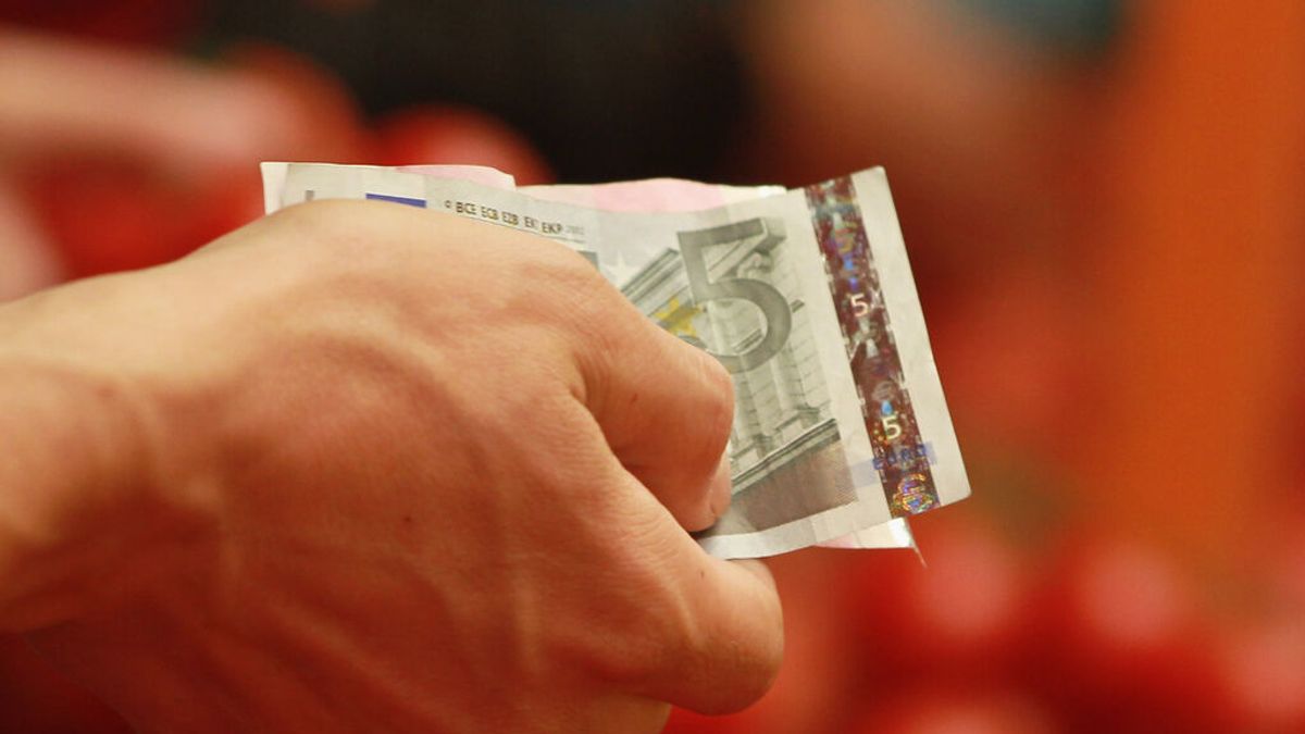 El Congreso aprueba limitar los pagos en efectivo a 1.000 euros El Congreso aprueba limitar los pagos en efectivo a 1.000 euros