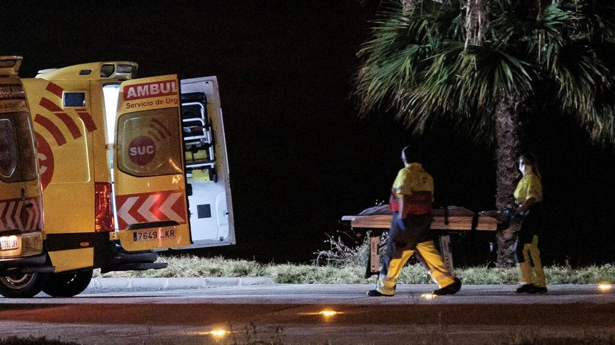 Muere una niña de cinco años en Canarias tras ser rescatada de una patera en la que pasó 17 días