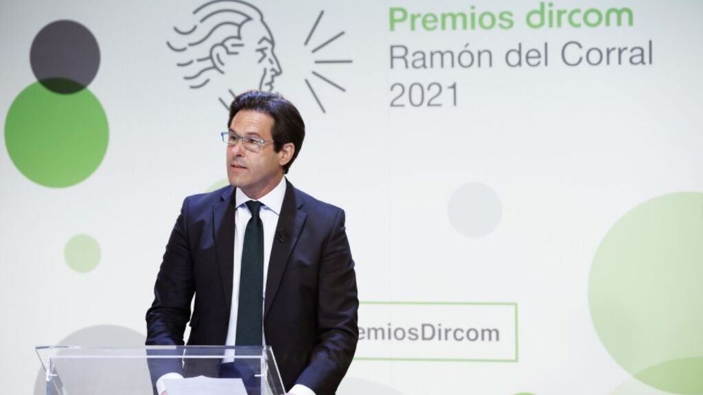Mario Rodríguez, director general corporativo de Mediaset España, pone en valor el castellano en los premios Dircom
