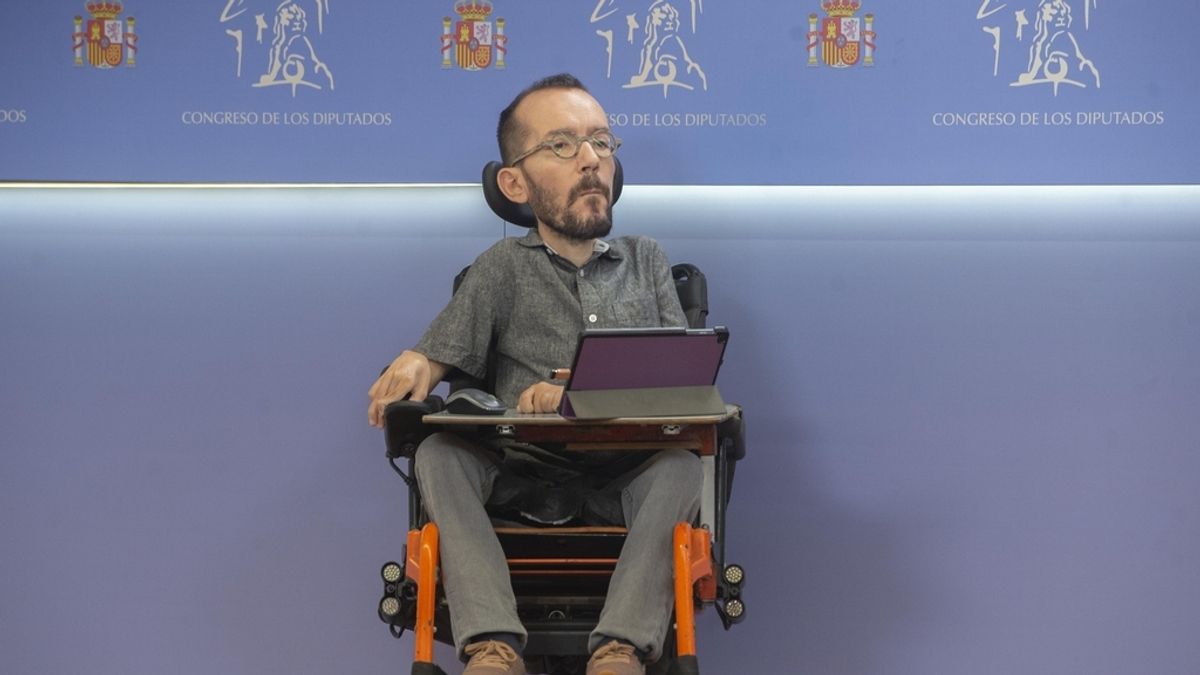 Podemos llevará el referéndum de autodeterminación a la mesa de Cataluña pese al No de Sánchez y pide "empatía" Podemos llevará el referéndum de autodeterminación a la mesa de Cataluña pese al No de Sánchez y pide "empatía"