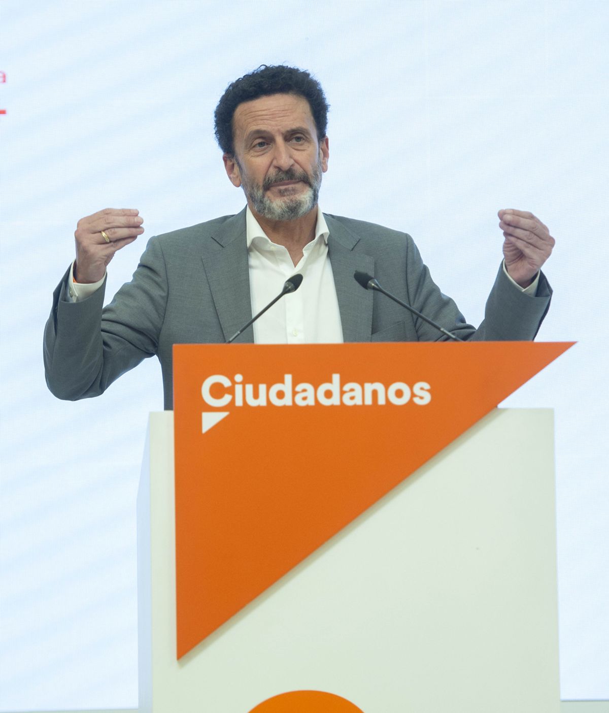 Bal (Cs) dice que Sánchez podría ganar una moción de censura del PP por solo un voto y todos los partidos se retratarían Bal (Cs) dice que Sánchez podría ganar una moción de censura del PP por solo un voto y todos los partidos se retratarían