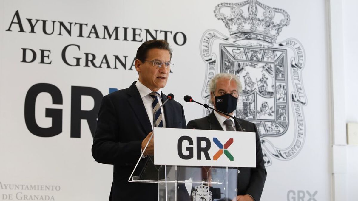 Dimite el alcalde de Granada (C's) un mes después de quedarse sin concejales Dimite el alcalde de Granada (C's) un mes después de quedarse sin concejales