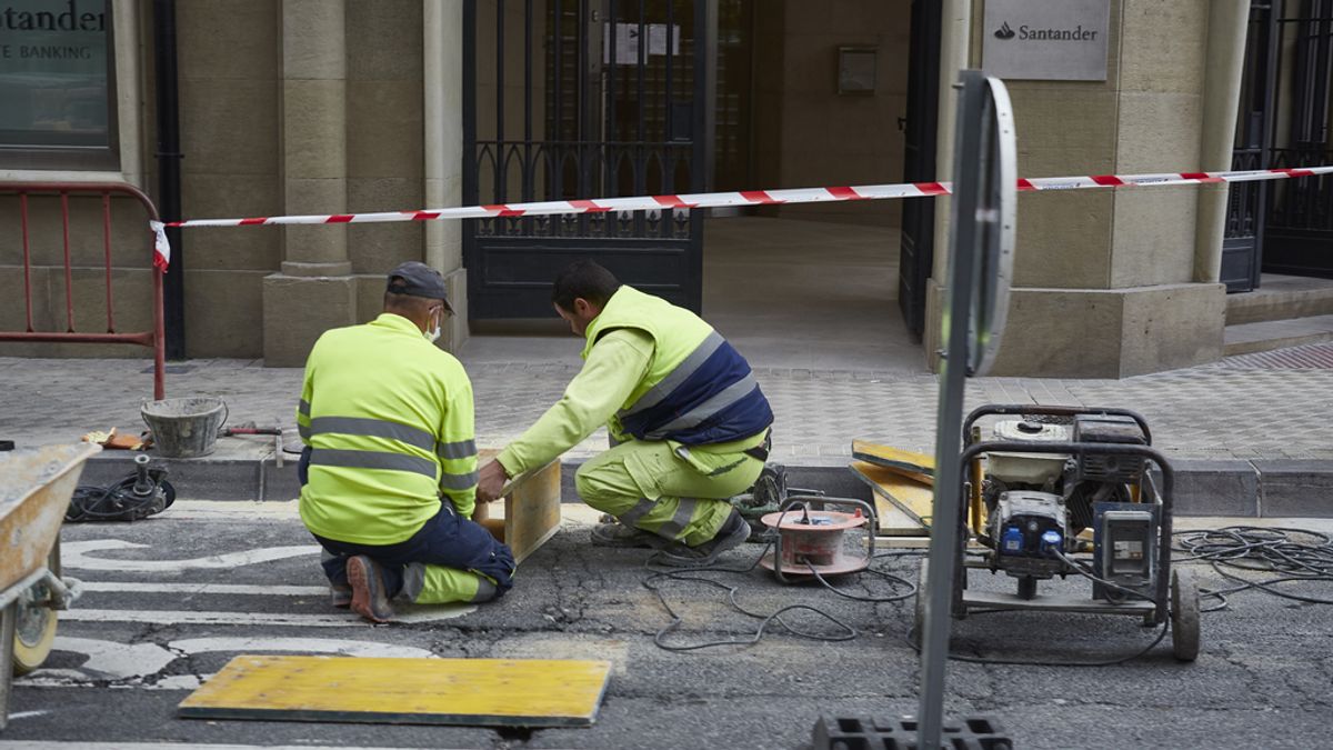 Economía.- La construcción advierte de que el fin del contrato fijo de obra paralizará la recuperación económica