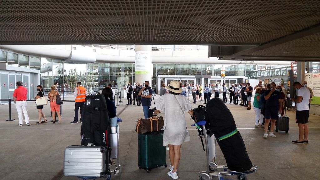 La llegada de turismo internacional a Andalucía cae un 75,2% hasta mayo y el gasto un 77,4% hasta 377 millones