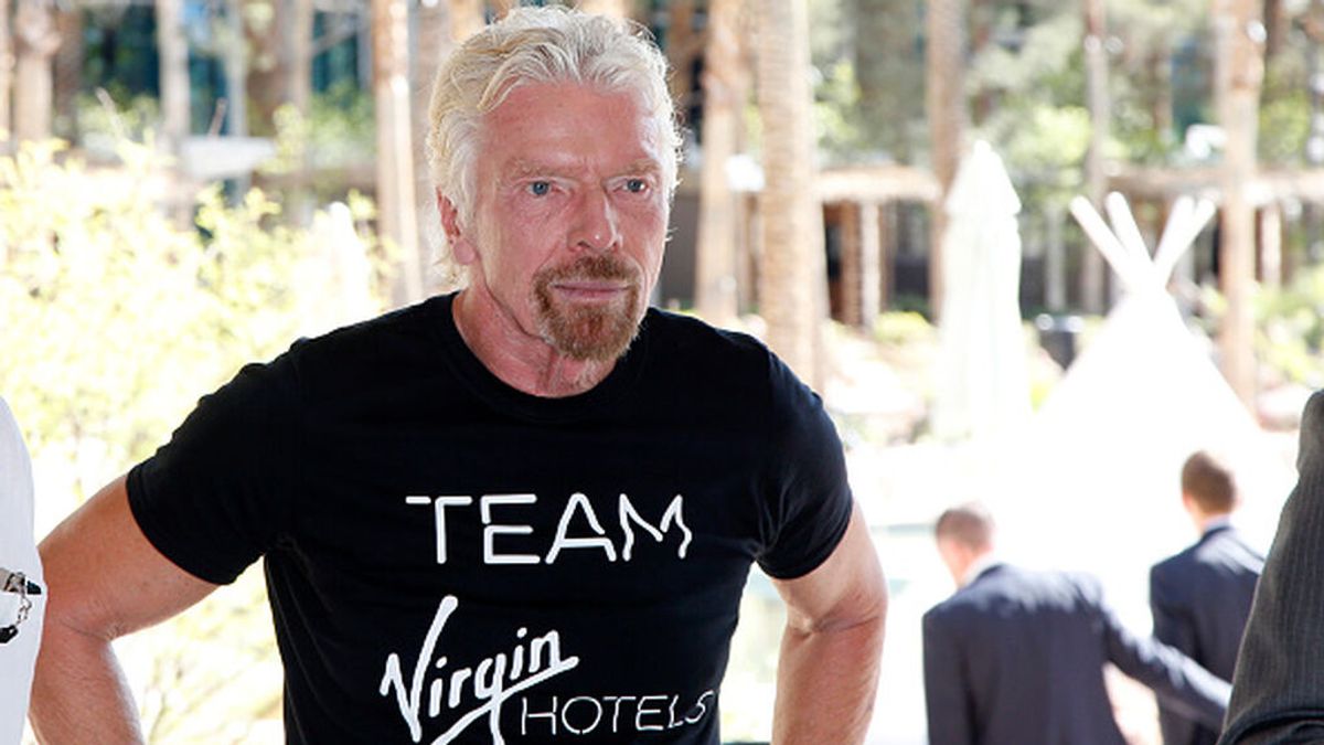 Guerra de egos en el ciberespacio: Richard Branson quiere ir al espacio antes que Bezos Guerra de egos en el ciberespacio: Richard Branson quiere ir al espacio antes que Bezos