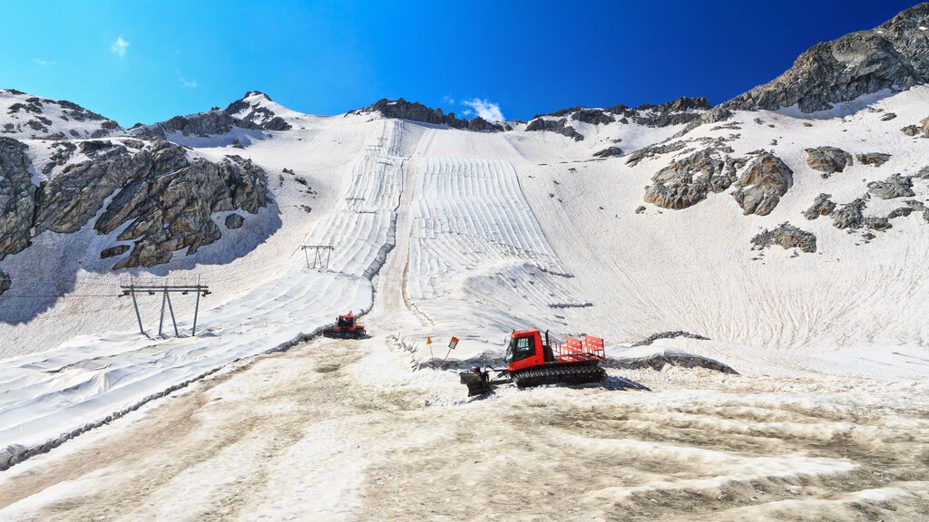 Así protege Italia los glaciares del norte del país para que no se derritan
