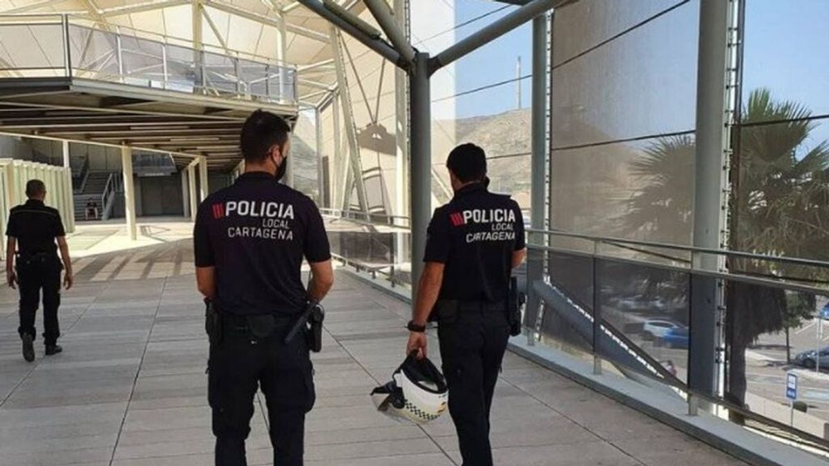 En cuarentena 60 personas en Murcia por una menor que se escapó de casa estando contagiada
