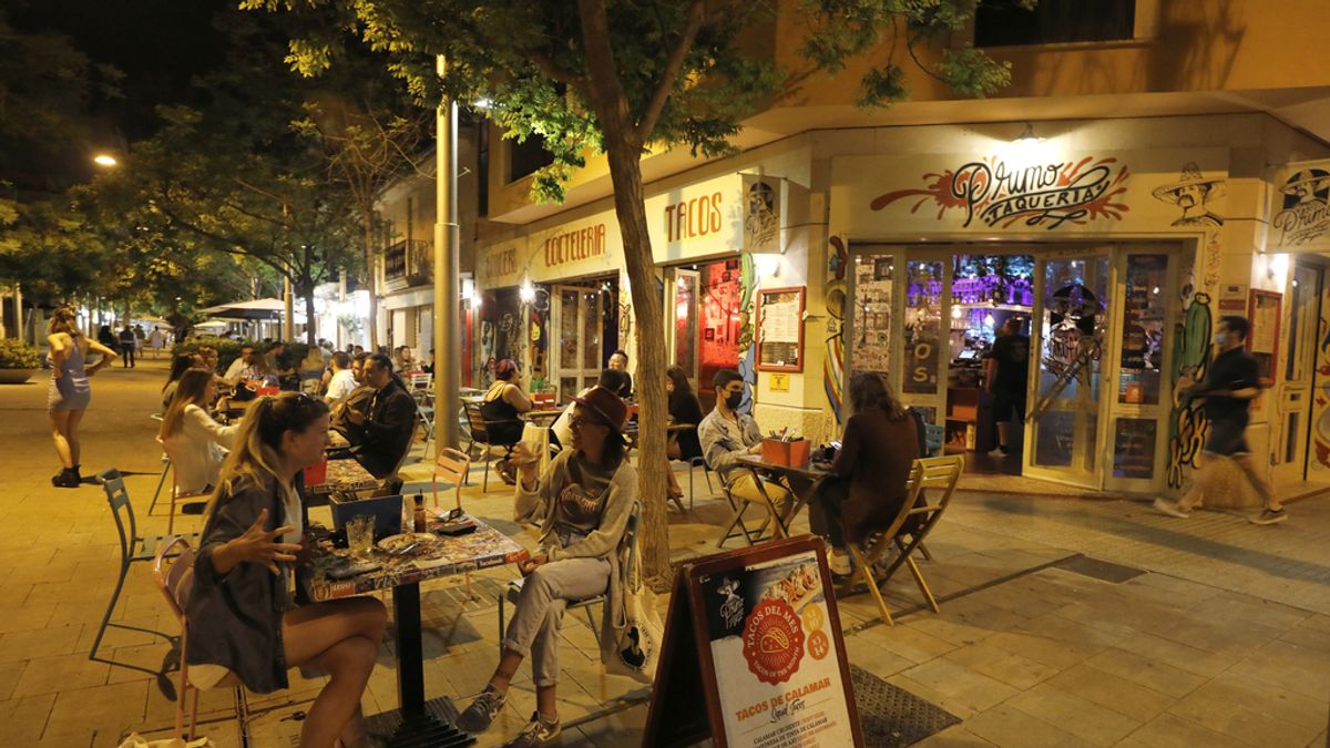 El Govern limita el aforo locales de ocio y restaurantes de Magaluf y Sant Antoni de Portmany