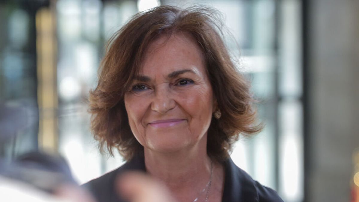 Carmen Calvo borra un mensaje en el que felicitaba a los "actores y actrices" de un monólogo sobre Lorca Carmen Calvo borra un mensaje en el que felicitaba a los "actores y actrices" de un monólogo sobre Lorca