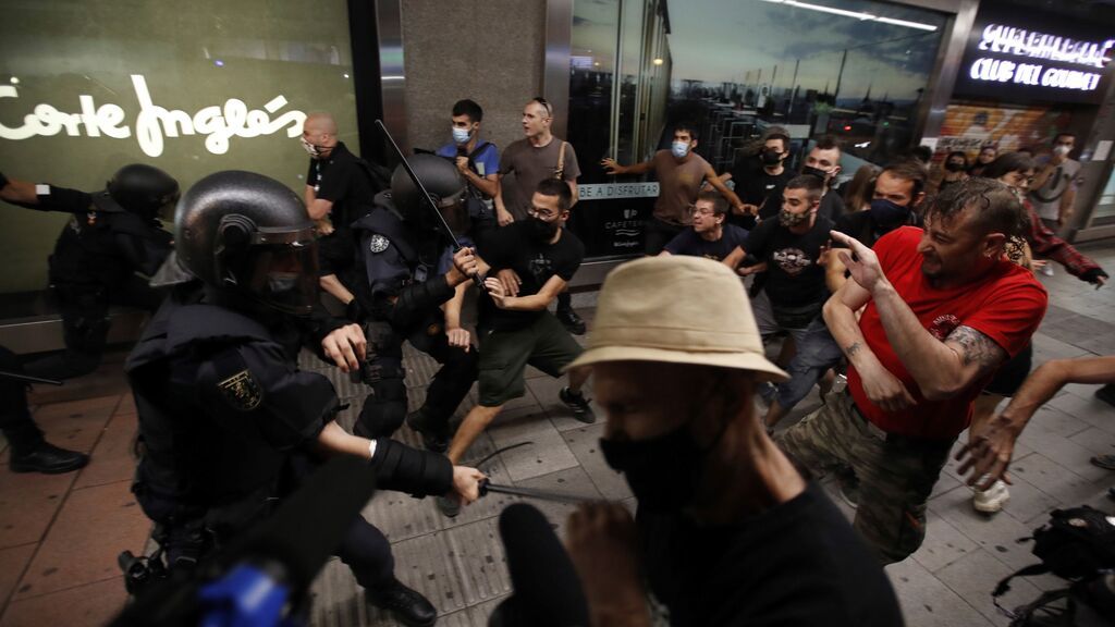 Cargas policiales y un detenido en Madrid tras la manifestación contra el asesinato de Samuel