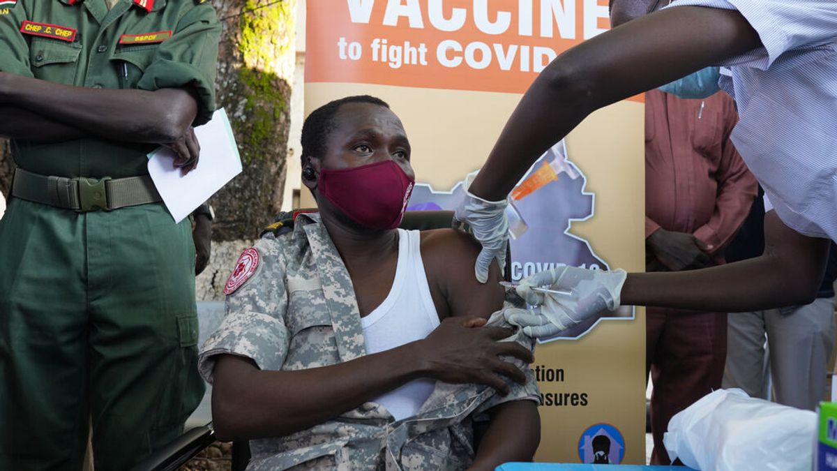 Las vacunas de la covid siguen sin llegar a los países en desarrollo: sólo el 1% de su población la ha recibido Las vacunas de la covid siguen sin llegar a los países en desarrollo: sólo el 1% de su población la ha recibido