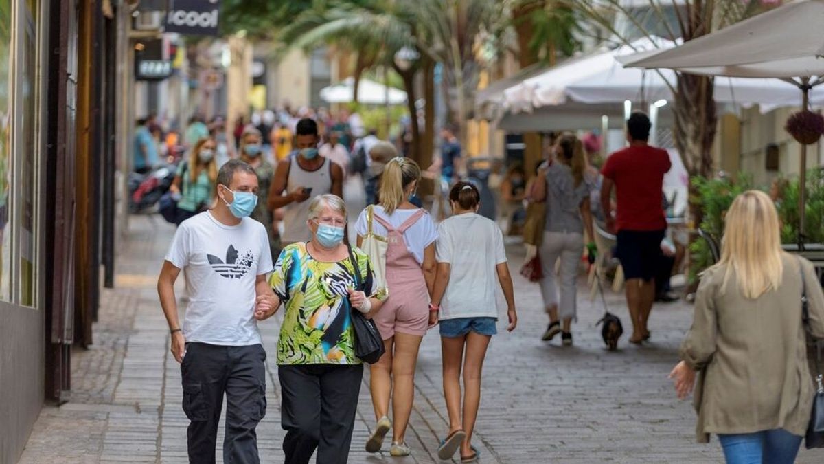 Castilla y León se suma a Cataluña y Euskadi para recuperar la mascarilla en exteriores Castilla y León se suma a Cataluña y Euskadi para recuperar la mascarilla en exteriores