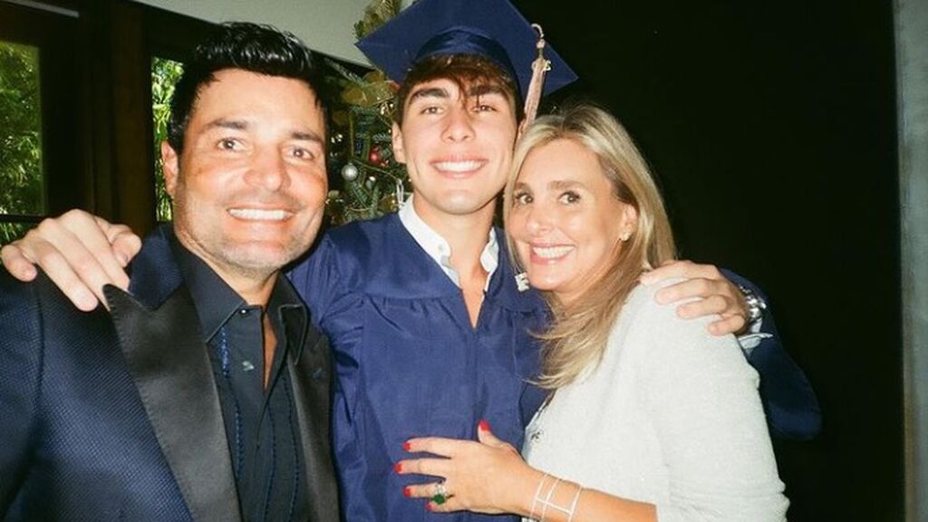 Lorenzo, el hijo guaperas de Chayanne: apasionado del deporte, licenciado en Economía y rodeado de una polémica.