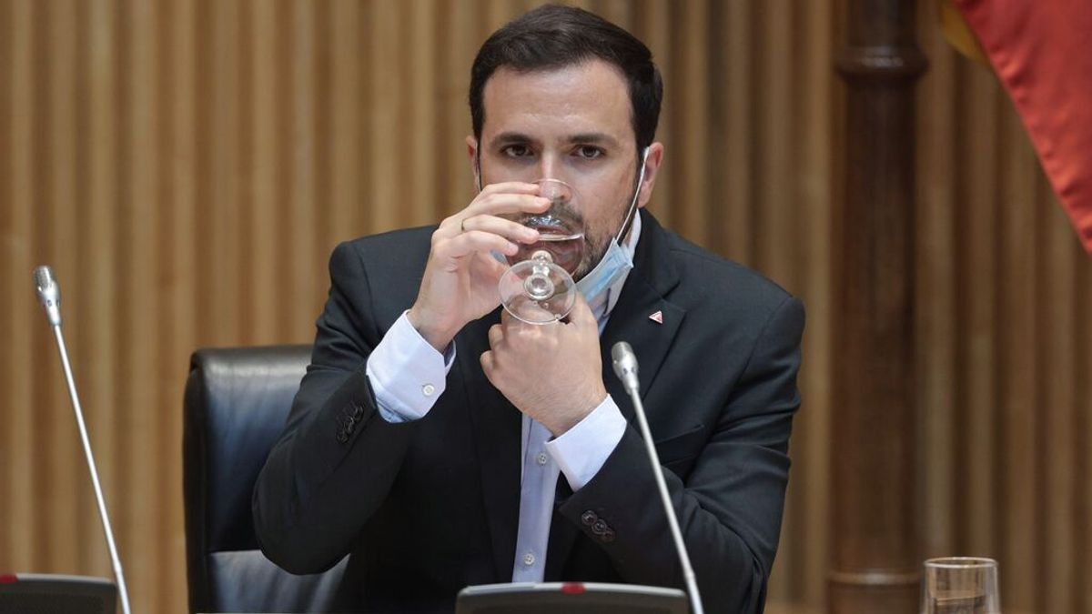 Garzón insiste en comer menos carne porque "la salud y el medioambiente" están por encima de "beneficios empresariales" Garzón insiste en comer menos carne porque "la salud y el medioambiente" están por encima de "beneficios empresariales"