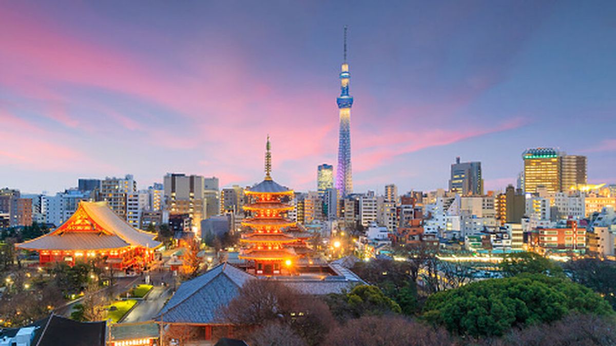 El primer ministro japonés Suga declara el estado de emergencia por COVID-19 en Tokio El primer ministro japonés Suga declara el estado de emergencia por COVID-19 en Tokio