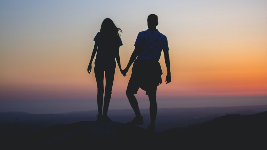 Más amor para los inmunizados: la vacuna contra el covid hace que ligues más en Tinder