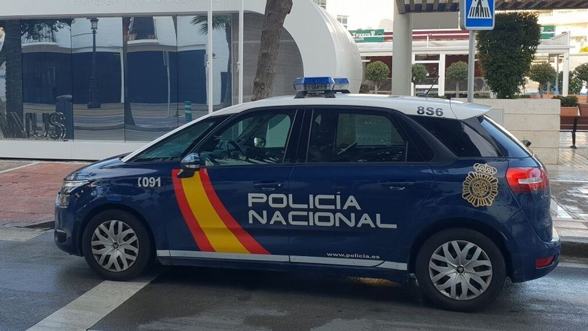 Ocho detenidos, cinco de ellos menores, por agredir gravemente a un grupo de turistas en Ibiza Ocho detenidos, cinco de ellos menores, por agredir gravemente a un grupo de turistas en Ibiza