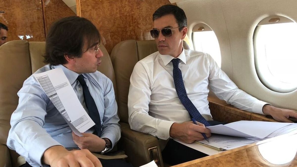 José Manuel Albares, el nuevo ministro de Exteriores que se hizo viral por su imagen en el Falcon con Pedro Sánchez