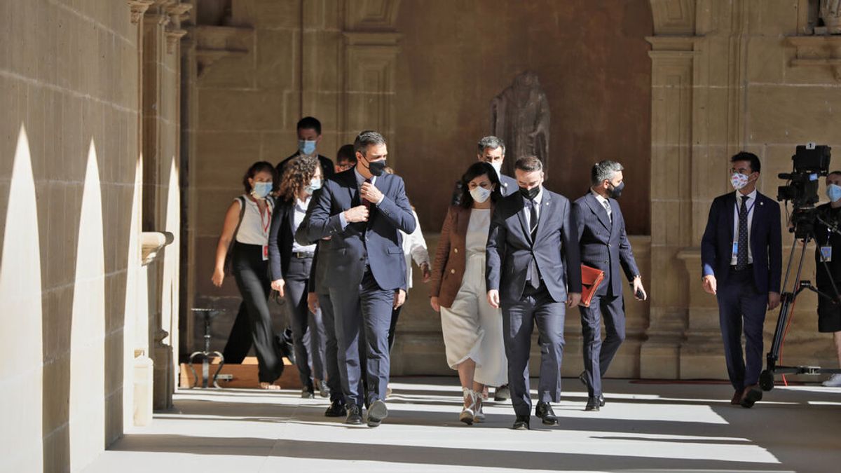 El PSOE interpreta la crisis de Gobierno como un paso que une más al partido El PSOE interpreta la crisis de Gobierno como un paso que une más al partido