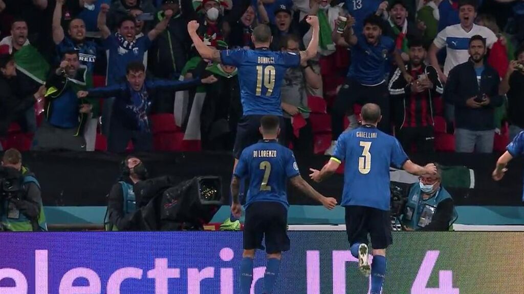 Bonucci es el más listo de la clase y empata la final tras aprovechar un rechace: Italia sorprende a Inglaterra a balón parado