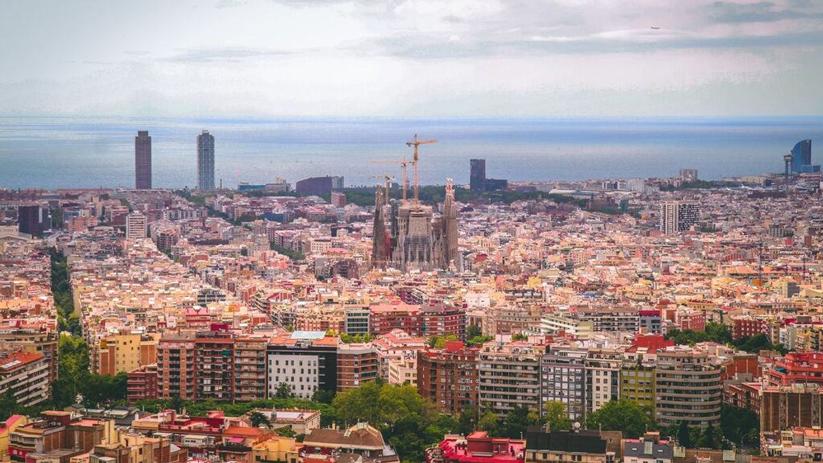 Cataluña prepara restricciones por el aumento de ingresos por covid en los hospitales Cataluña prepara restricciones por el aumento de ingresos por covid en los hospitales