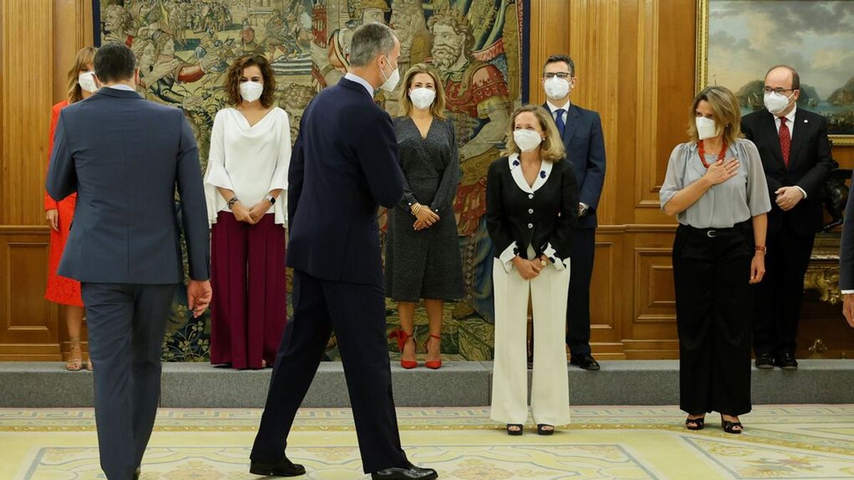 En directo: cambios de cartera en el nuevo Gobierno de Sánchez En directo: cambios de cartera en el nuevo Gobierno de Sánchez