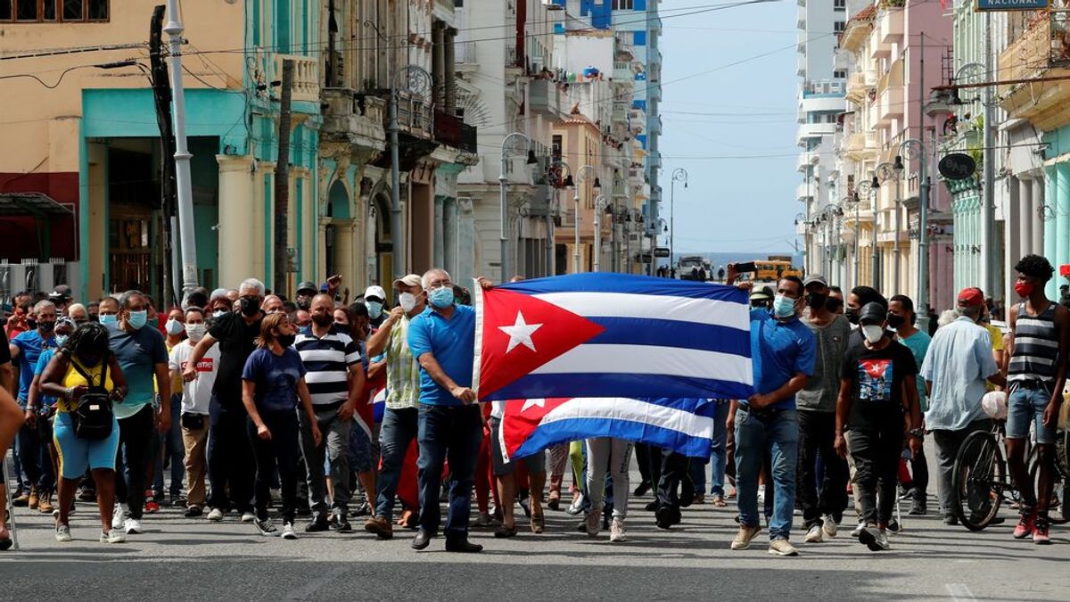 Detienen en Cuba a la corresponsal de ABC Camila Acosta Detienen en Cuba a la corresponsal de ABC Camila Acosta