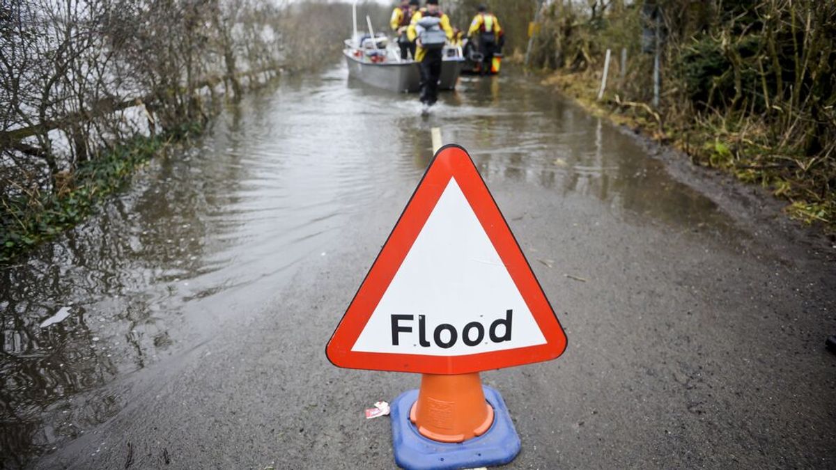 Caos y evacuaciones en Londres por las graves inundaciones en zonas céntricas