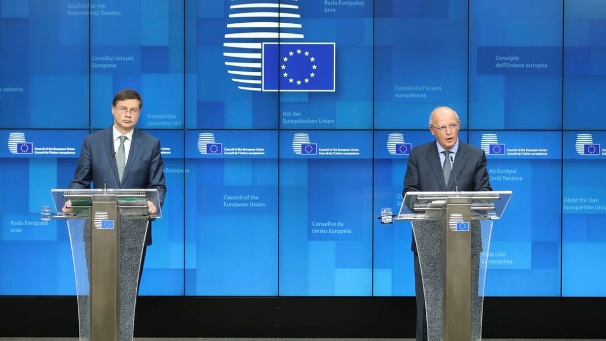 La UE aprueba el plan de recuperación de España y desbloquean el primer tramo de 9.000 millones La UE aprueba el plan de recuperación de España y desbloquean el primer tramo de 9.000 millones