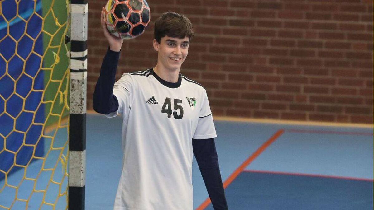El hijo de la infanta Cristina, Pablo Urdangarín ficha por el Barça B de balonmano El hijo de la infanta Cristina, Pablo Urdangarín ficha por el Barça B de balonmano