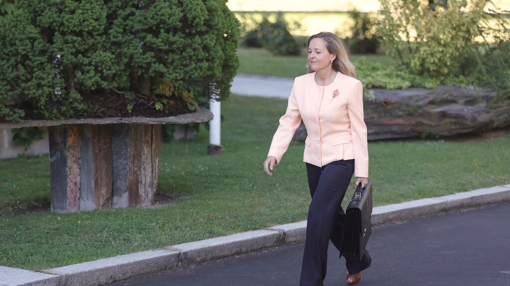 El piropo de Sánchez a Nadia Calviño: "Es una mente privilegiada económica con vis política"