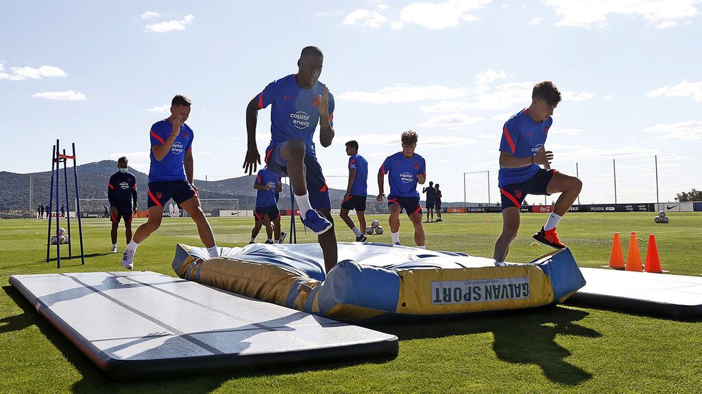 El Atlético ya ha empezado el trabajo físico de pretemporada. El Atlético ya ha empezado el trabajo físico de pretemporada.