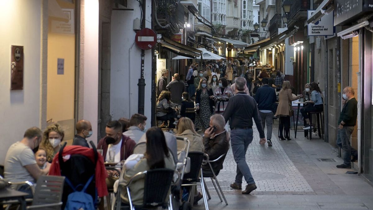 Terrazas de bares en A Coruña tras la reapertura de la hostelería en mayo Terrazas de bares en A Coruña tras la reapertura de la hostelería en mayo