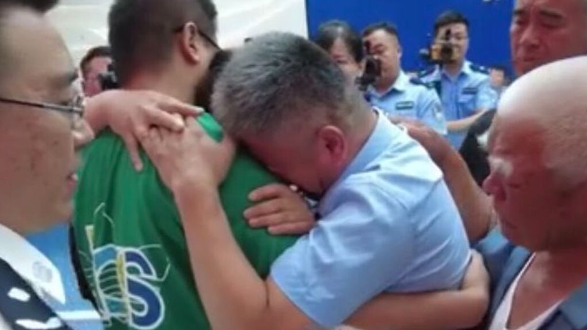 Padre coraje chino encuentra a su hijo tras 24 años de búsqueda incansable