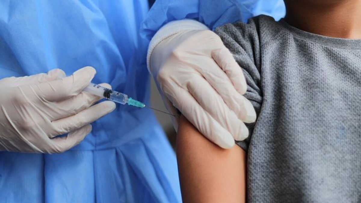 La vacunación para mayores de 16 se colapsa: "Faltan vacunas La vacunación para mayores de 16 se colapsa: "Faltan vacunas