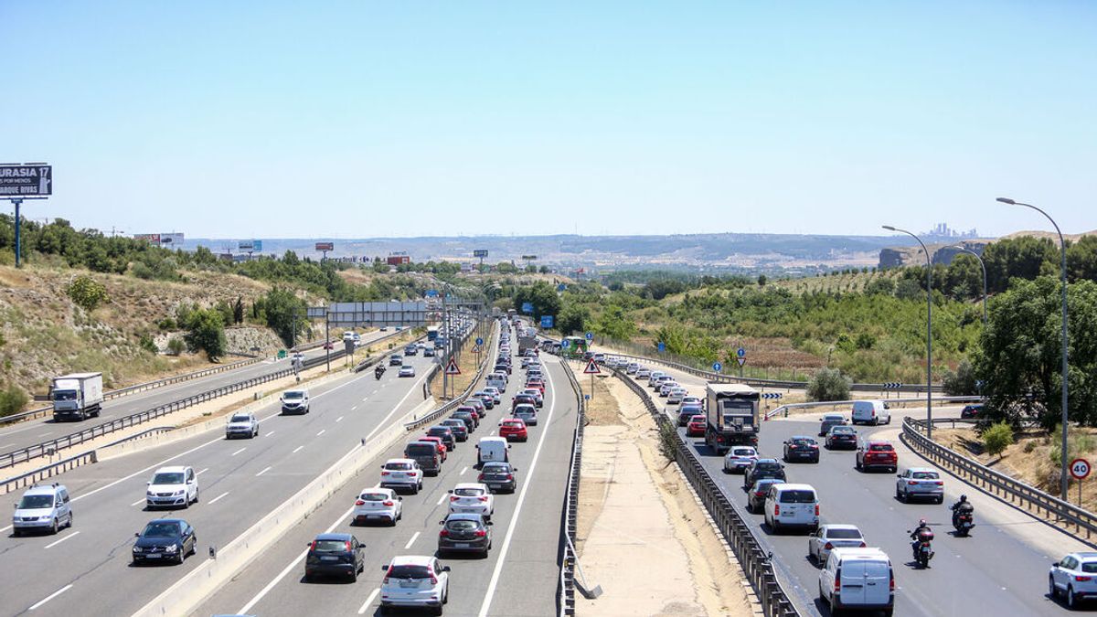 Bruselas quiere prohibir la venta de coches de combustión e híbridos en 2035 Bruselas quiere prohibir la venta de coches de combustión e híbridos en 2035