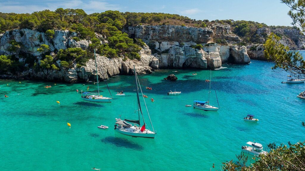 cala-macarella-4910753_1920