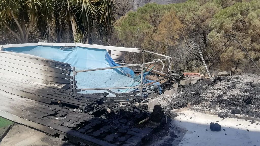 Así quedó la urbanización donde empezó el incendio de Martorell