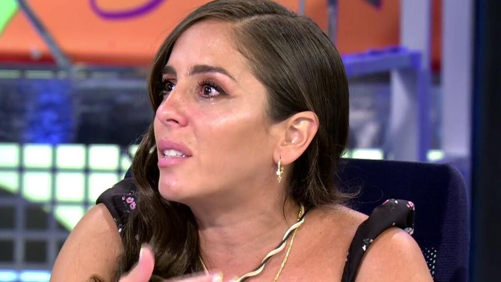 Anabel se pone a llorar porque no quiere escuchar el mensaje que Kiko Rivera le ha dejado en su cumpleaños