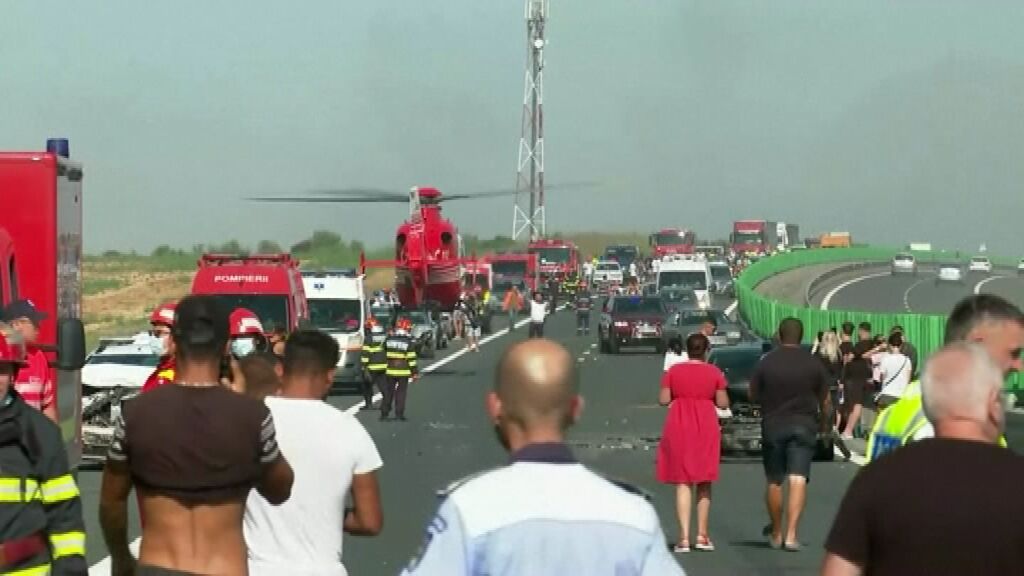 Una colisión múltiple de 55 coches colapsa una autopista de Rumanía