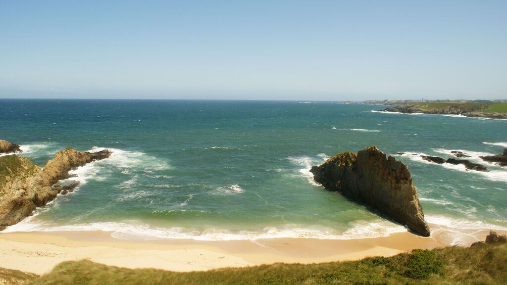 Playa de Mexota, el litoral partido en dos.