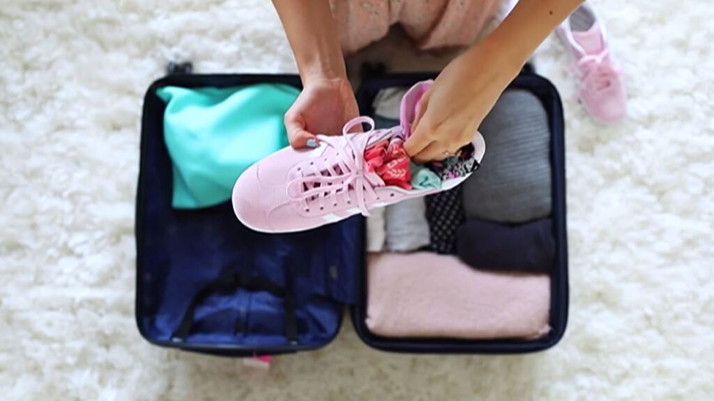 Las vacaciones y el reto de hacer la maleta: los viajeros intentan todo para no cargar más de la cuenta
