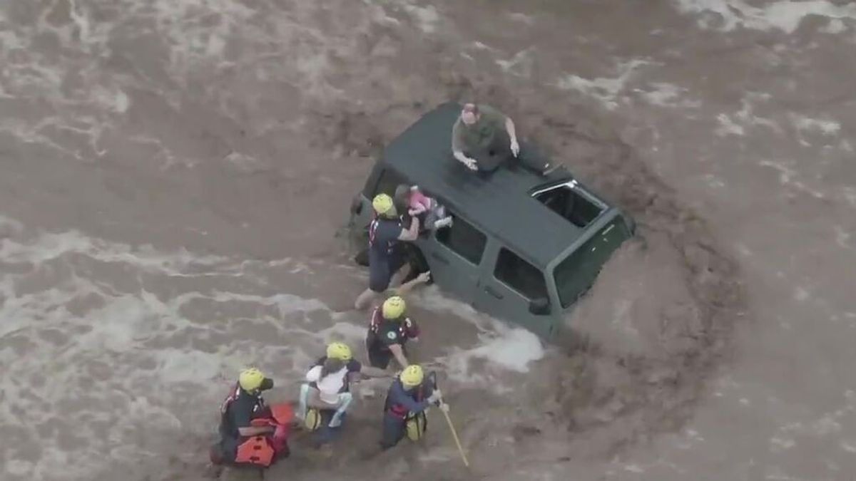 De la sequía a las inundaciones: las tormentas monzónicas castigan a Arizona