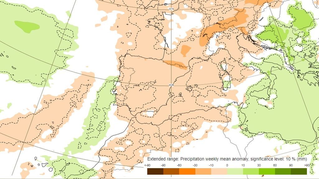 anomalia precip ecmwf