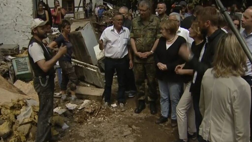 Merkel califica las zonas afectadas por las inundaciones como "fantasmagóricas": se han registrado 180 muertos