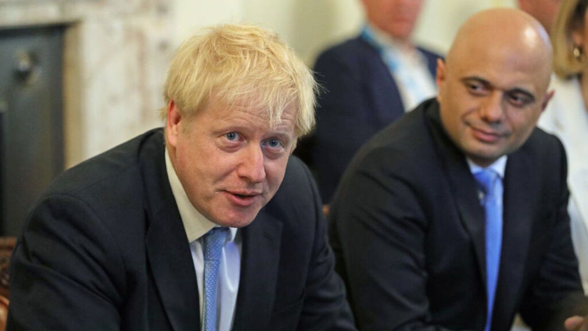 Boris Johnson da marcha atrás y entrará en aislamiento tras el positivo de su ministro de Salud Boris Johnson da marcha atrás y entrará en aislamiento tras el positivo de su ministro de Salud